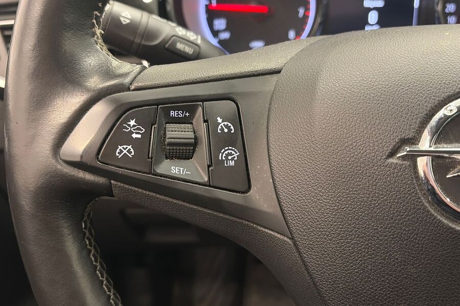 Opel Astra vaihtoauto