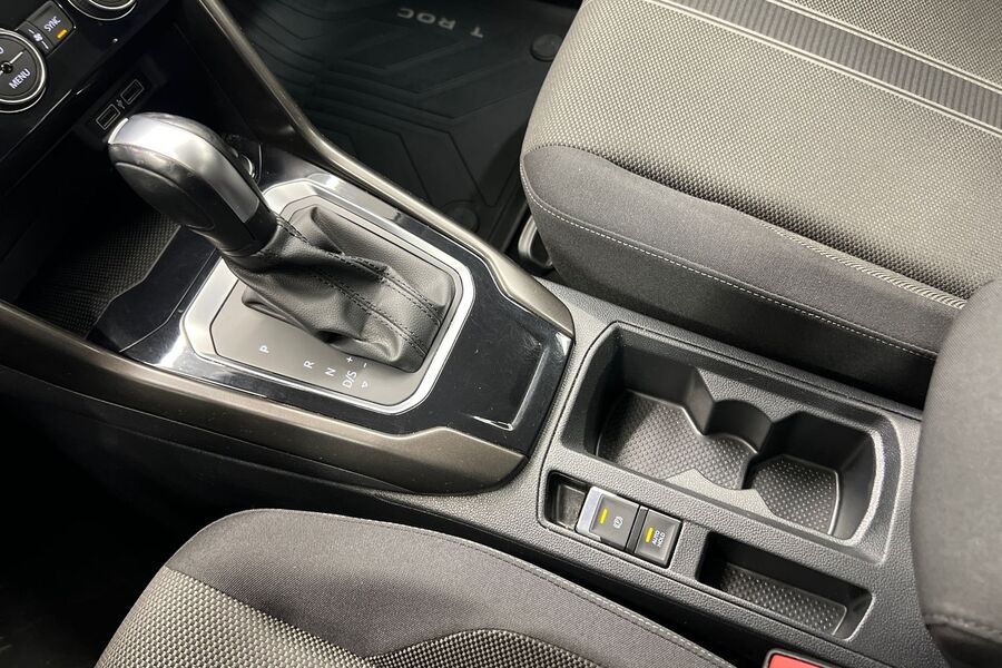 Volkswagen T-Roc vaihtoauto