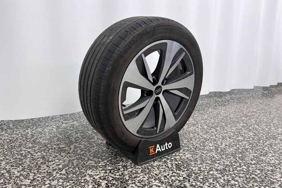 Audi Q8 e-tron vaihtoauto