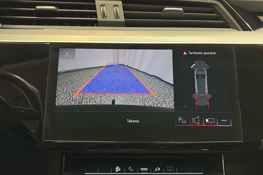 Audi Q8 e-tron vaihtoauto