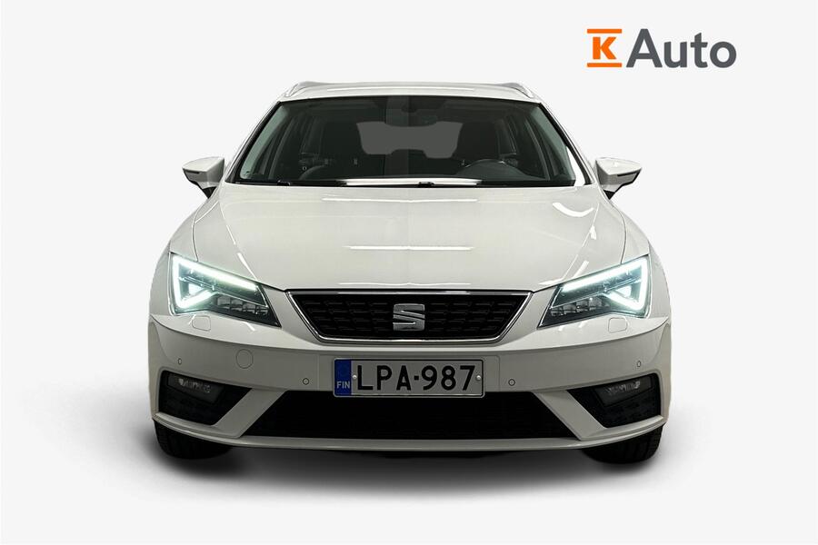SEAT Leon Sportstourer vaihtoauto