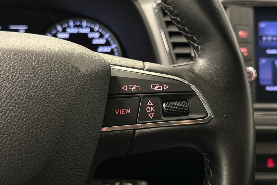 SEAT Leon Sportstourer vaihtoauto