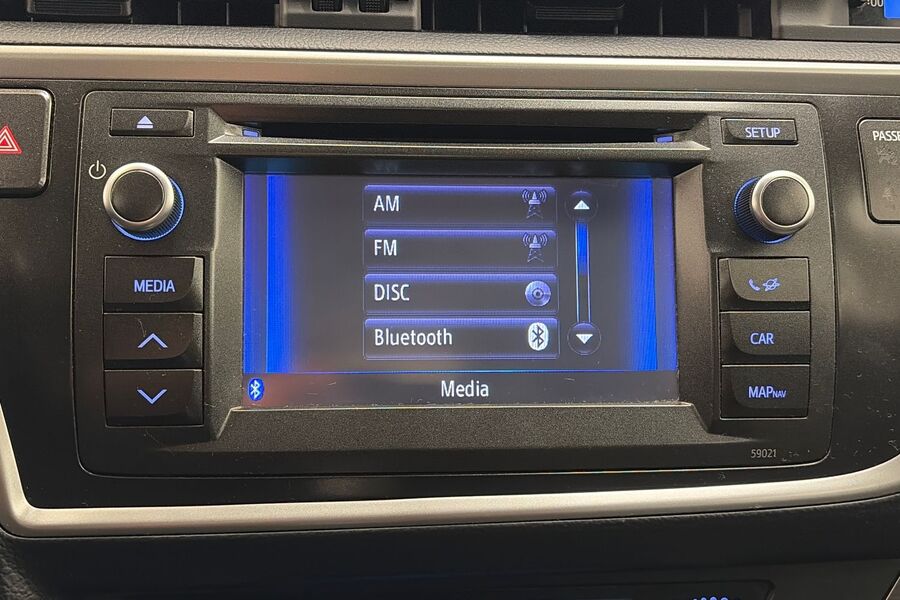 Toyota Auris vaihtoauto