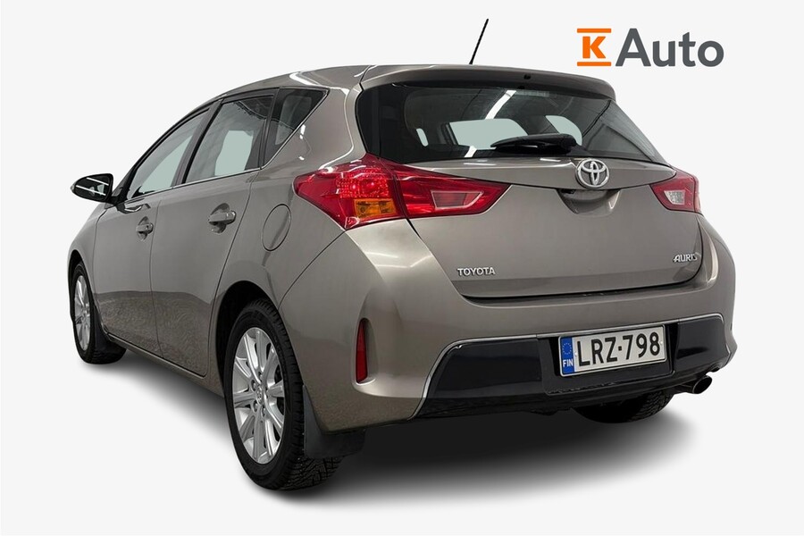 Toyota Auris vaihtoauto
