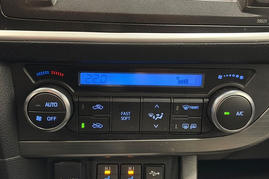 Toyota Auris vaihtoauto