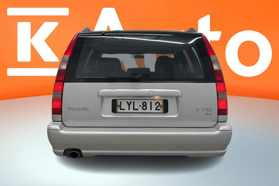 Volvo V70 vaihtoauto