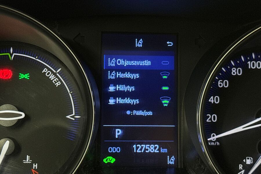 Toyota C-HR vaihtoauto