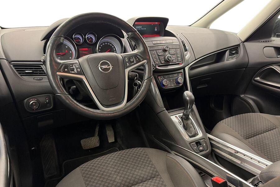 Opel Zafira Tourer vaihtoauto