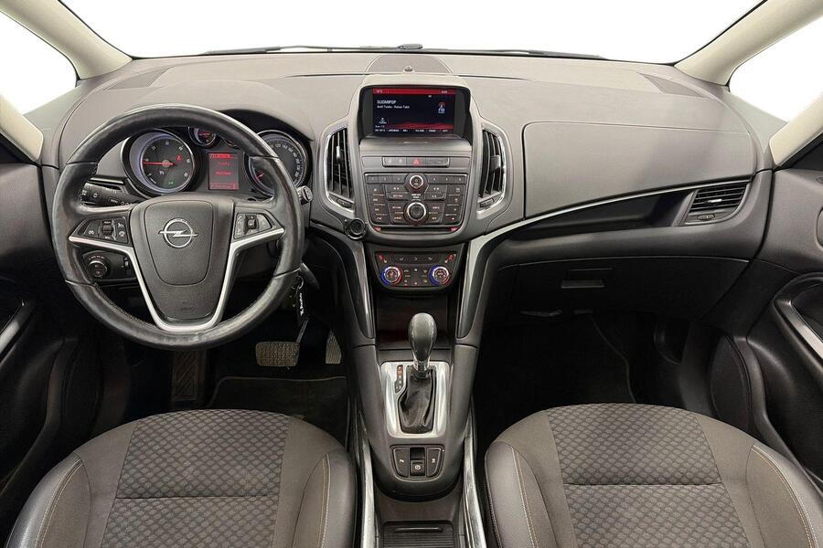 Opel Zafira Tourer vaihtoauto