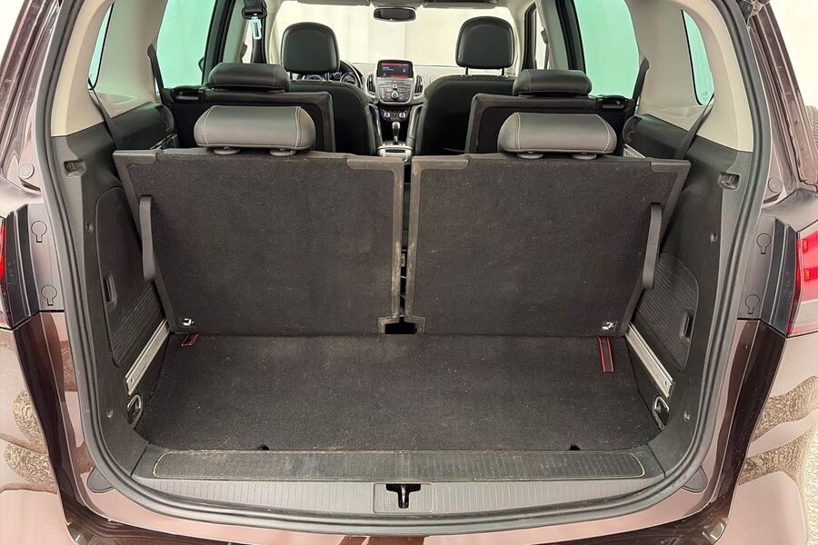 Opel Zafira Tourer vaihtoauto