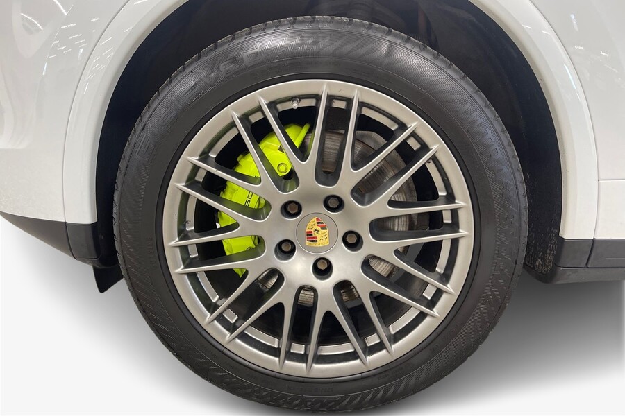 Porsche Cayenne vaihtoauto