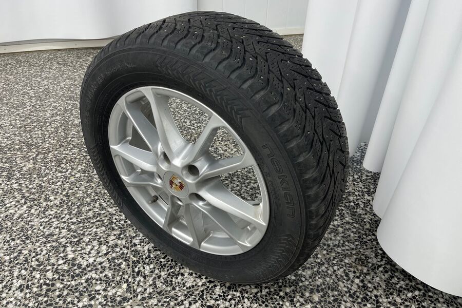 Porsche Cayenne vaihtoauto