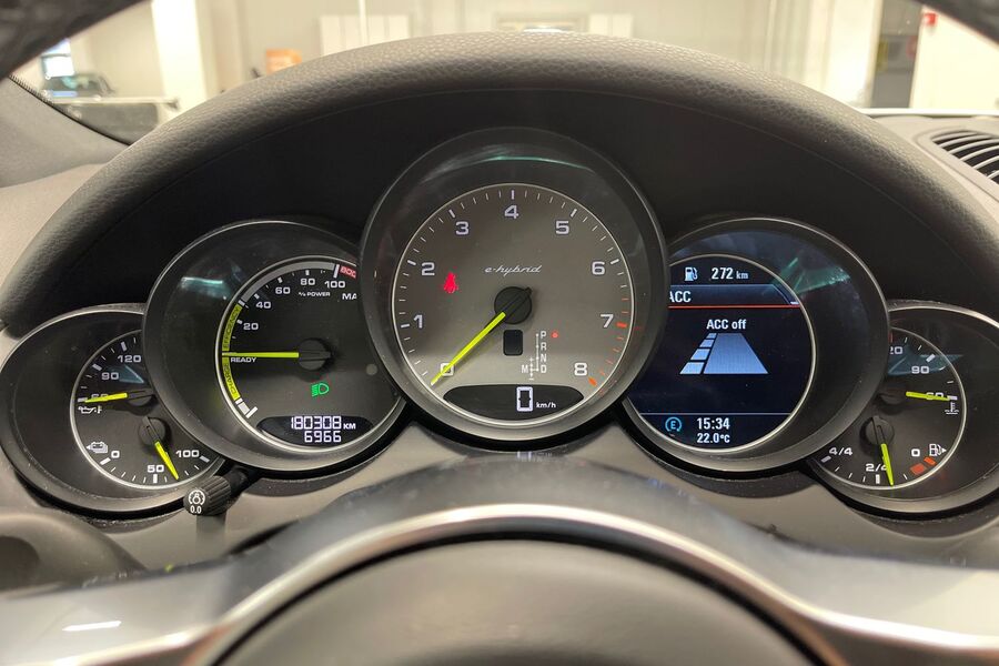 Porsche Cayenne vaihtoauto