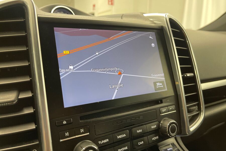 Porsche Cayenne vaihtoauto