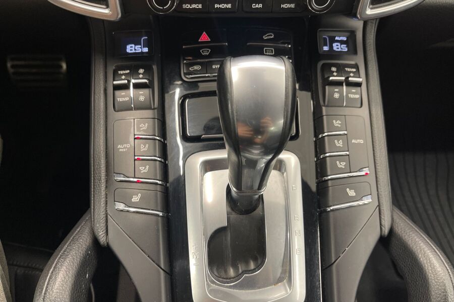 Porsche Cayenne vaihtoauto