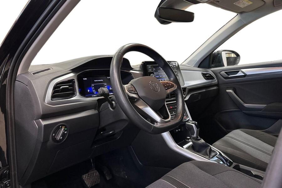 Volkswagen T-Roc vaihtoauto