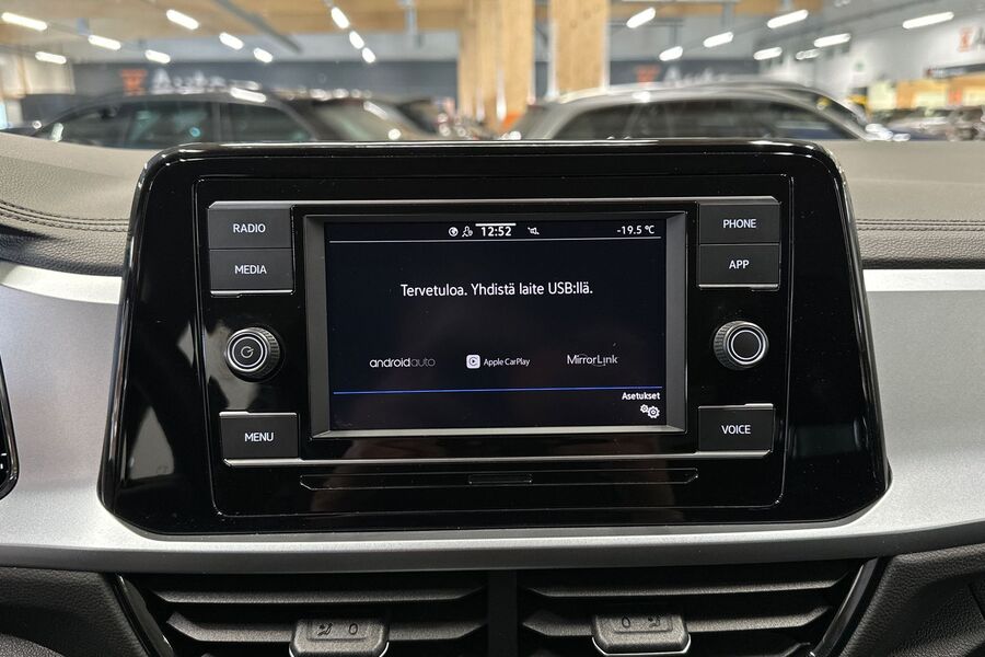 Volkswagen T-Roc vaihtoauto