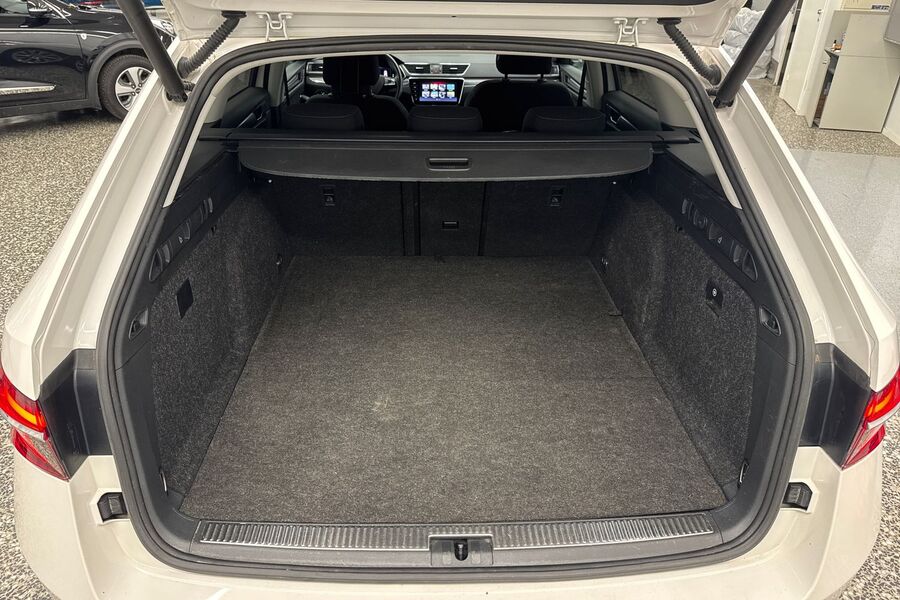 Skoda Superb vaihtoauto