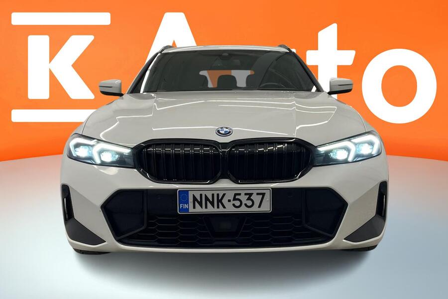 BMW 330 vaihtoauto