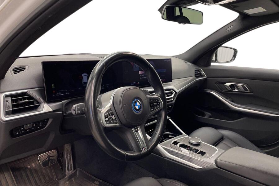 BMW 330 vaihtoauto