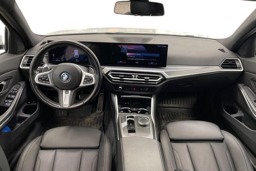BMW 330 vaihtoauto