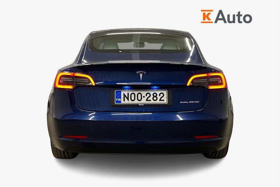 Tesla Model 3 vaihtoauto