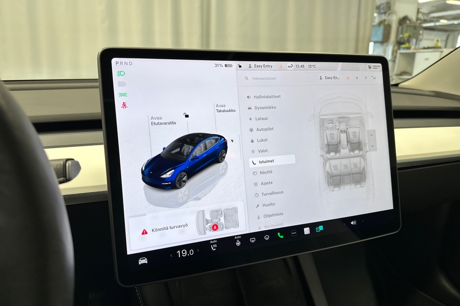 Tesla Model 3 vaihtoauto