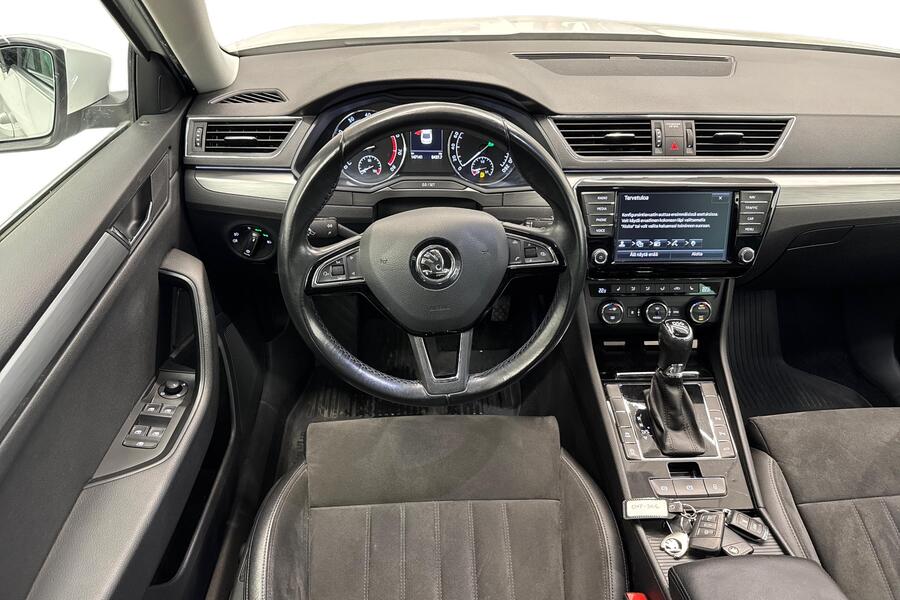 Skoda Superb vaihtoauto