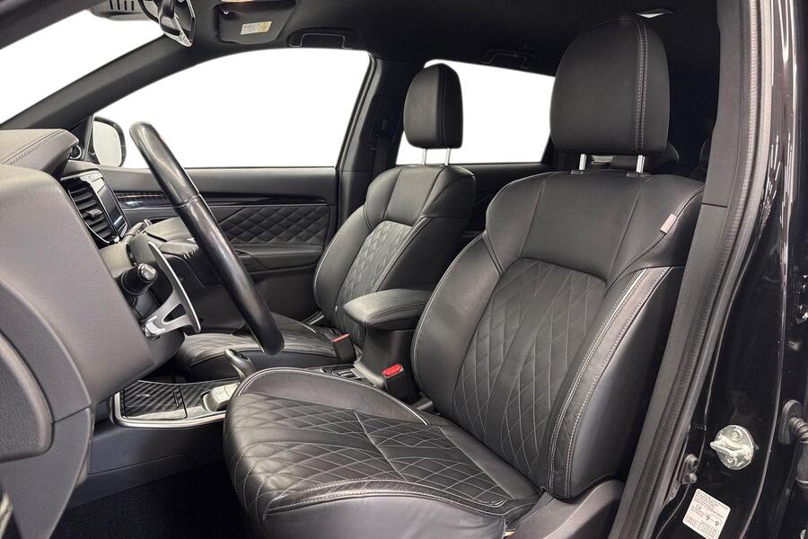 Mitsubishi Outlander PHEV vaihtoauto