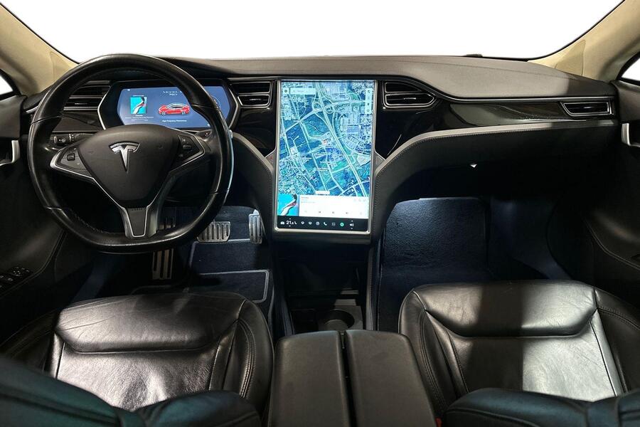 Tesla Model S vaihtoauto