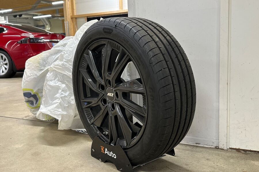 Tesla Model S vaihtoauto