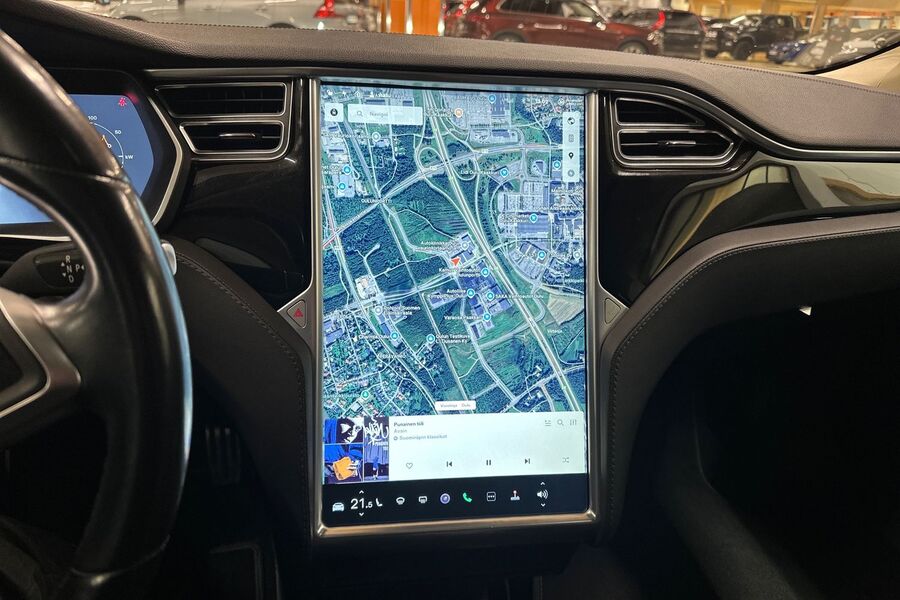 Tesla Model S vaihtoauto
