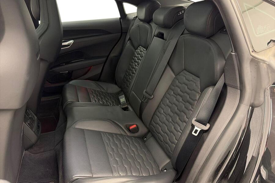 Audi e-tron GT vaihtoauto