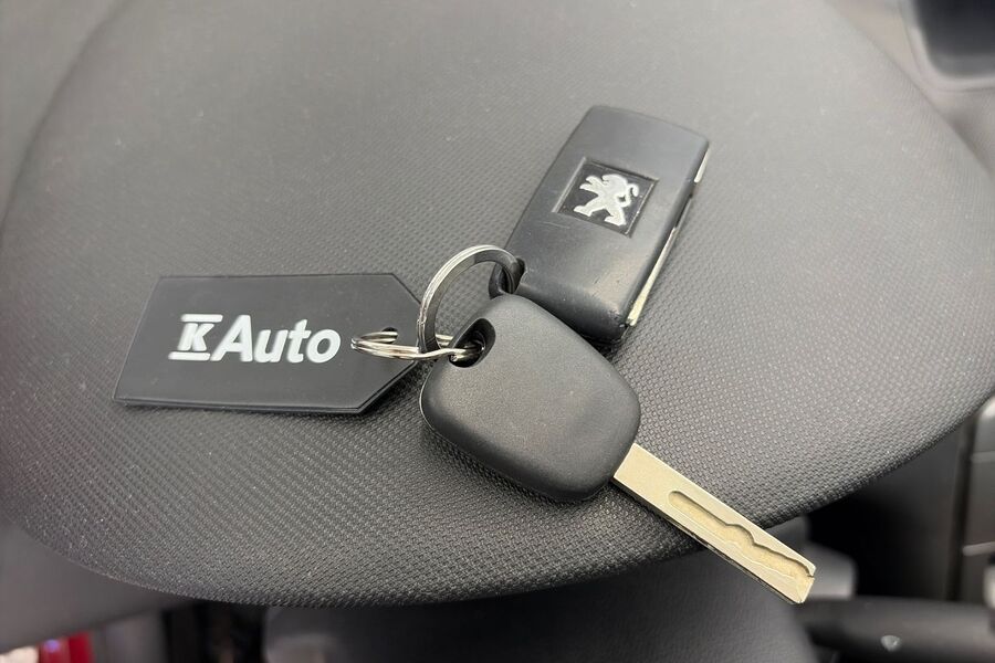 Peugeot 408 vaihtoauto