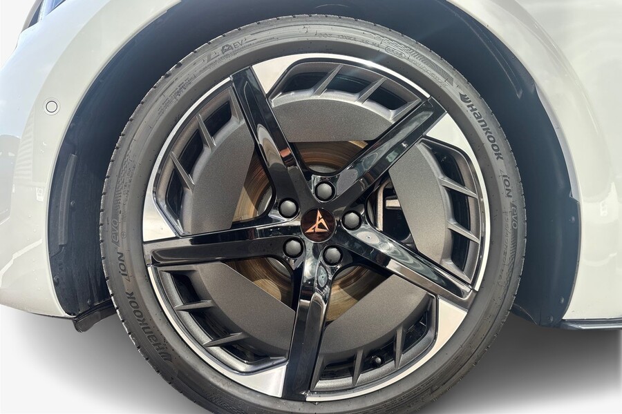 Cupra Born vaihtoauto