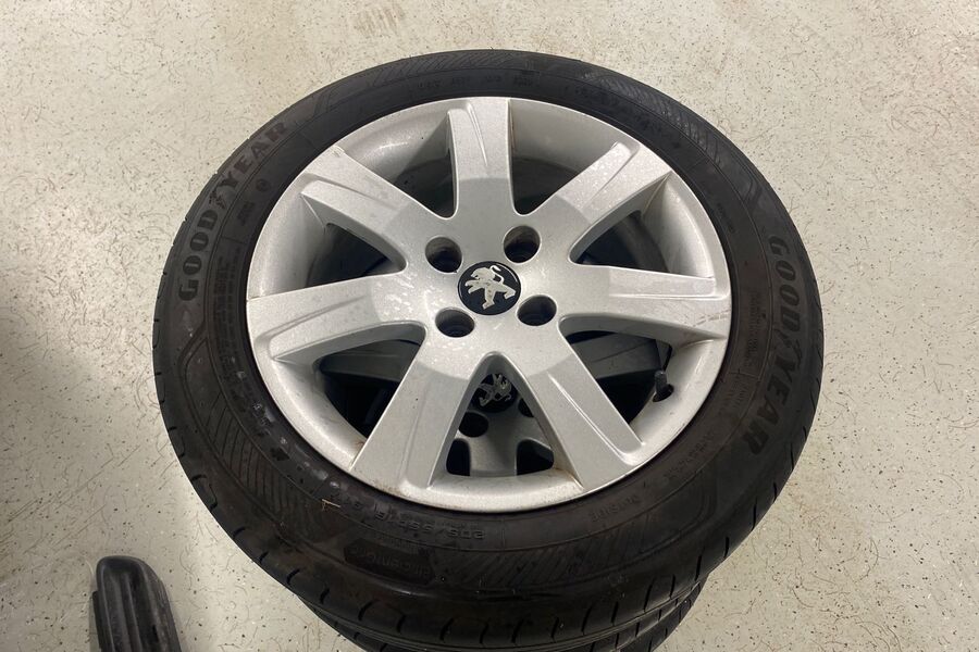 Peugeot 308 vaihtoauto