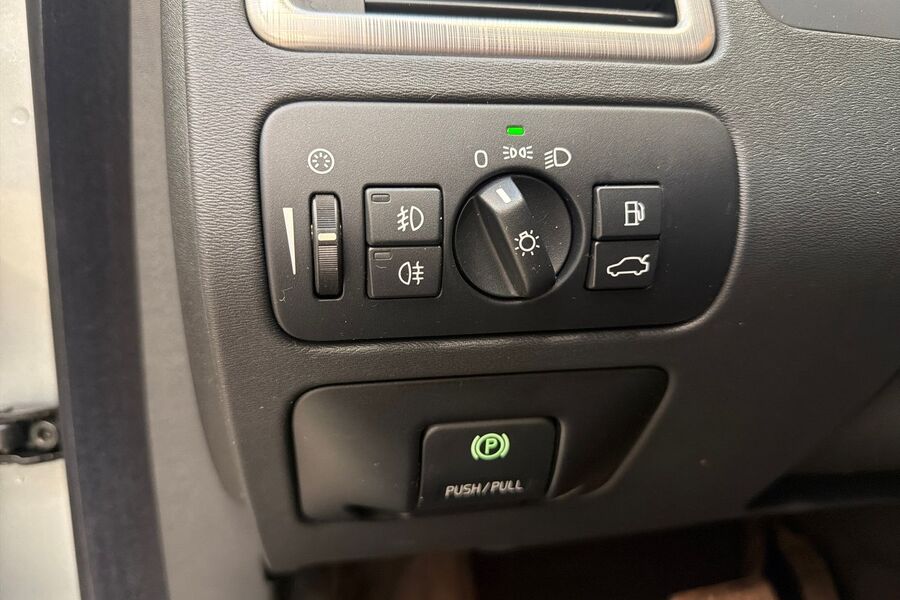 Volvo V70 vaihtoauto