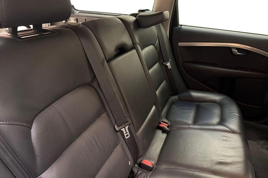 Volvo V70 vaihtoauto