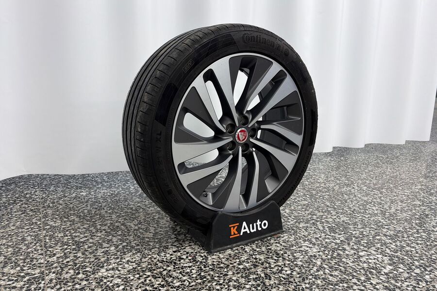 Jaguar F-PACE vaihtoauto