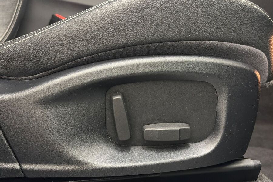 Jaguar F-PACE vaihtoauto