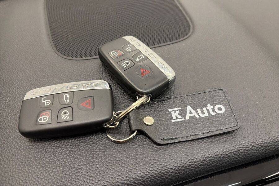 Jaguar F-PACE vaihtoauto