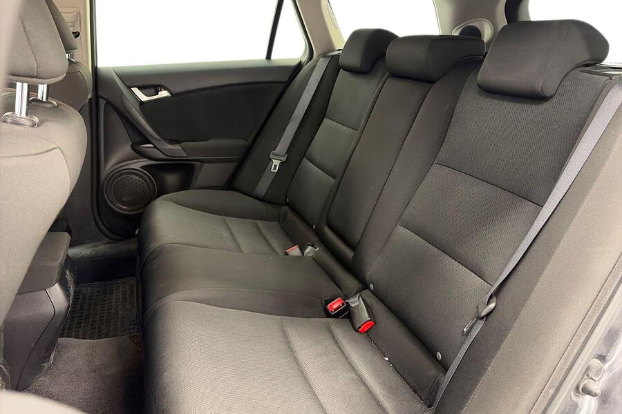 Honda Accord vaihtoauto