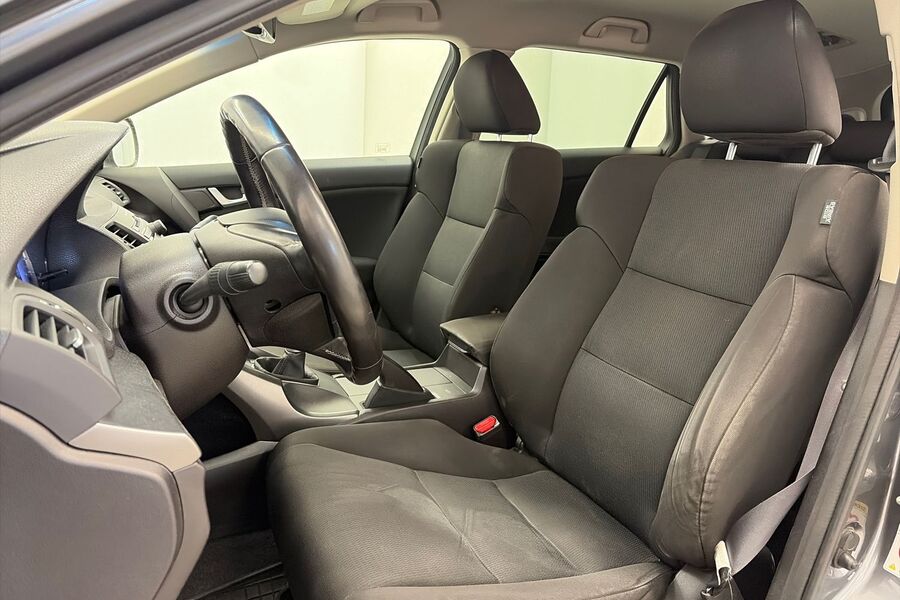 Honda Accord vaihtoauto