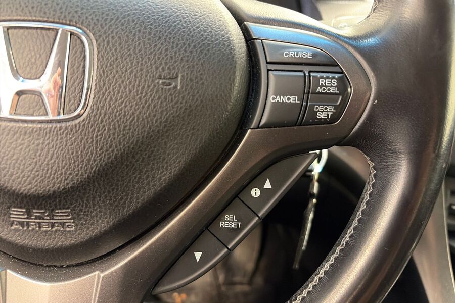 Honda Accord vaihtoauto