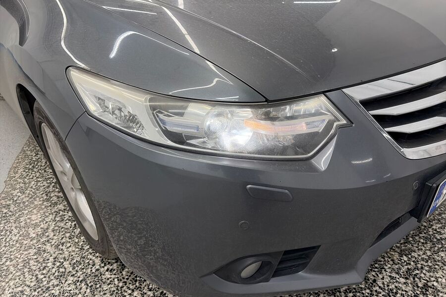 Honda Accord vaihtoauto