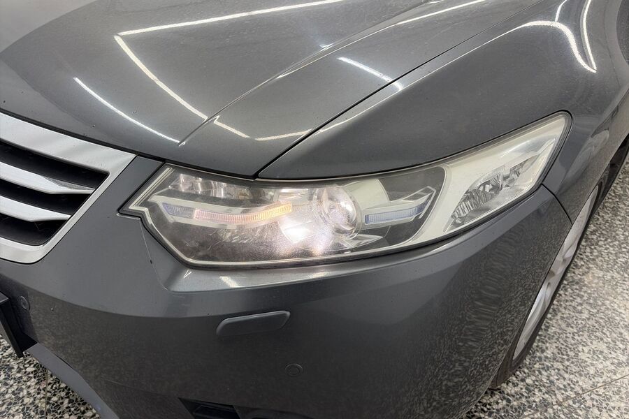 Honda Accord vaihtoauto