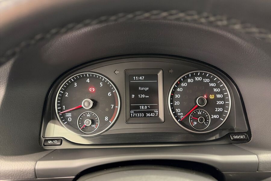 Volkswagen Touran vaihtoauto