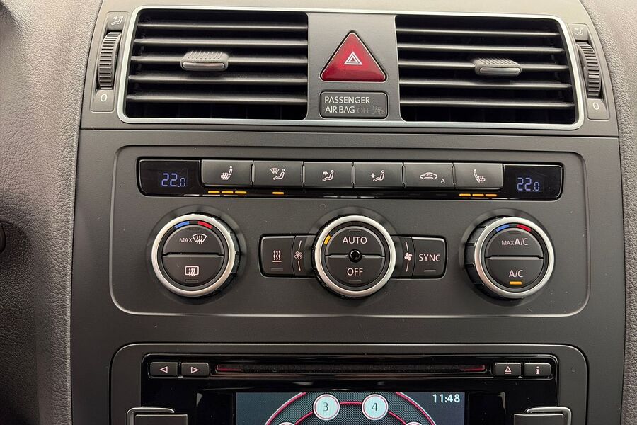 Volkswagen Touran vaihtoauto