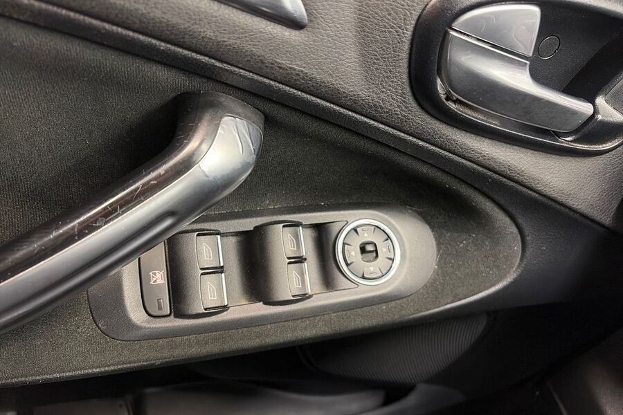 Ford S-MAX vaihtoauto