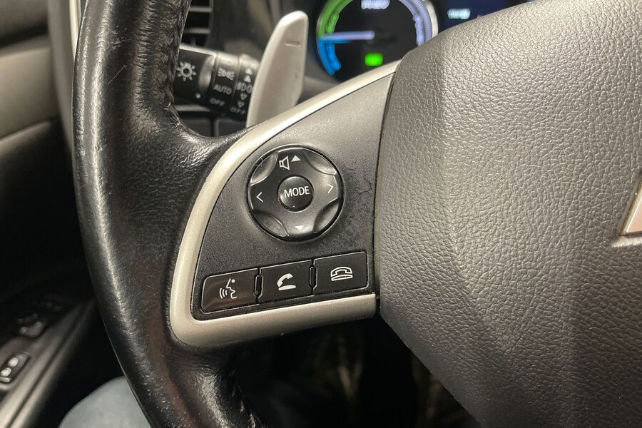 Mitsubishi Outlander PHEV vaihtoauto